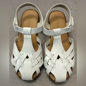 Cat & Jack Girls White Sandals Size 11 T Strap Woven Lightweight Easy On/ Off